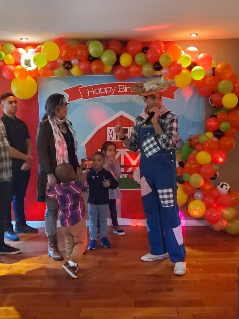 Farm theme birthday party show with kids dancing